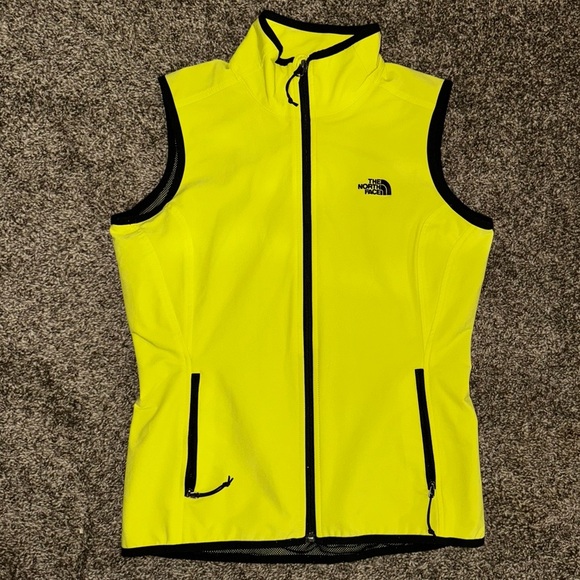 Women’s North Face Yellow Vest size M - Picture 1 of 3